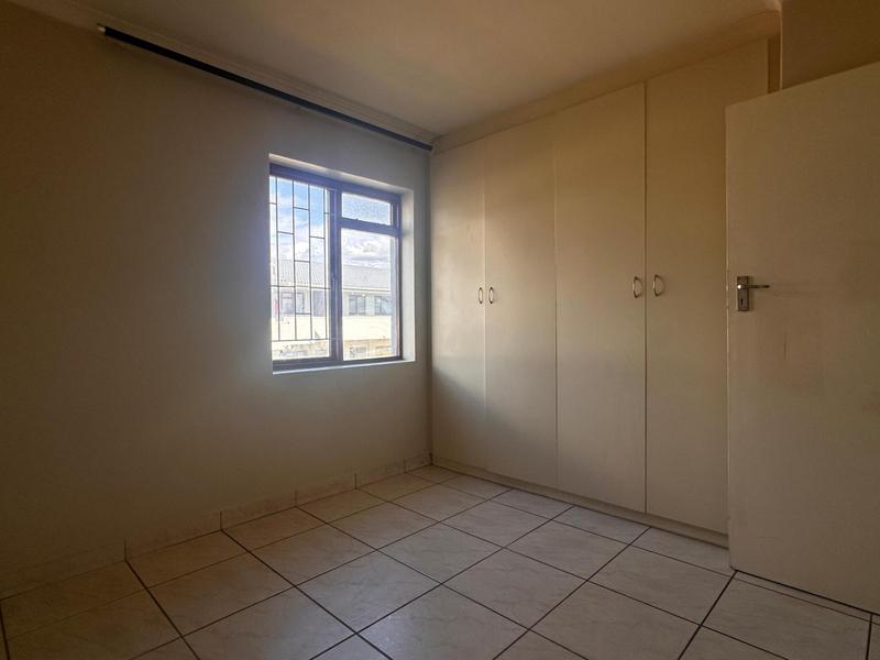 To Let 2 Bedroom Property for Rent in Strand Central Western Cape